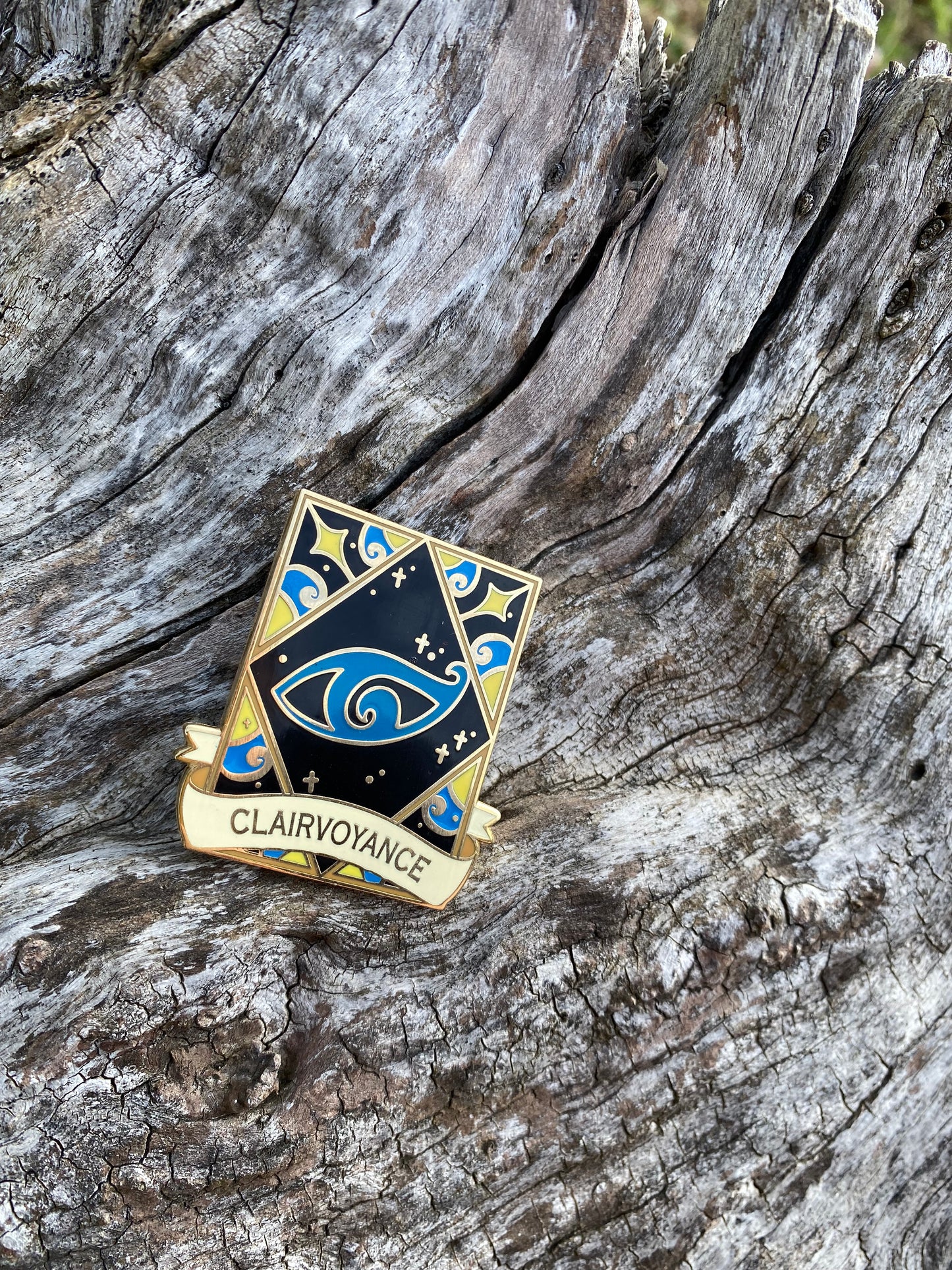 Clairvoyance Rune Inspired Enamel Pin Shadowhunters