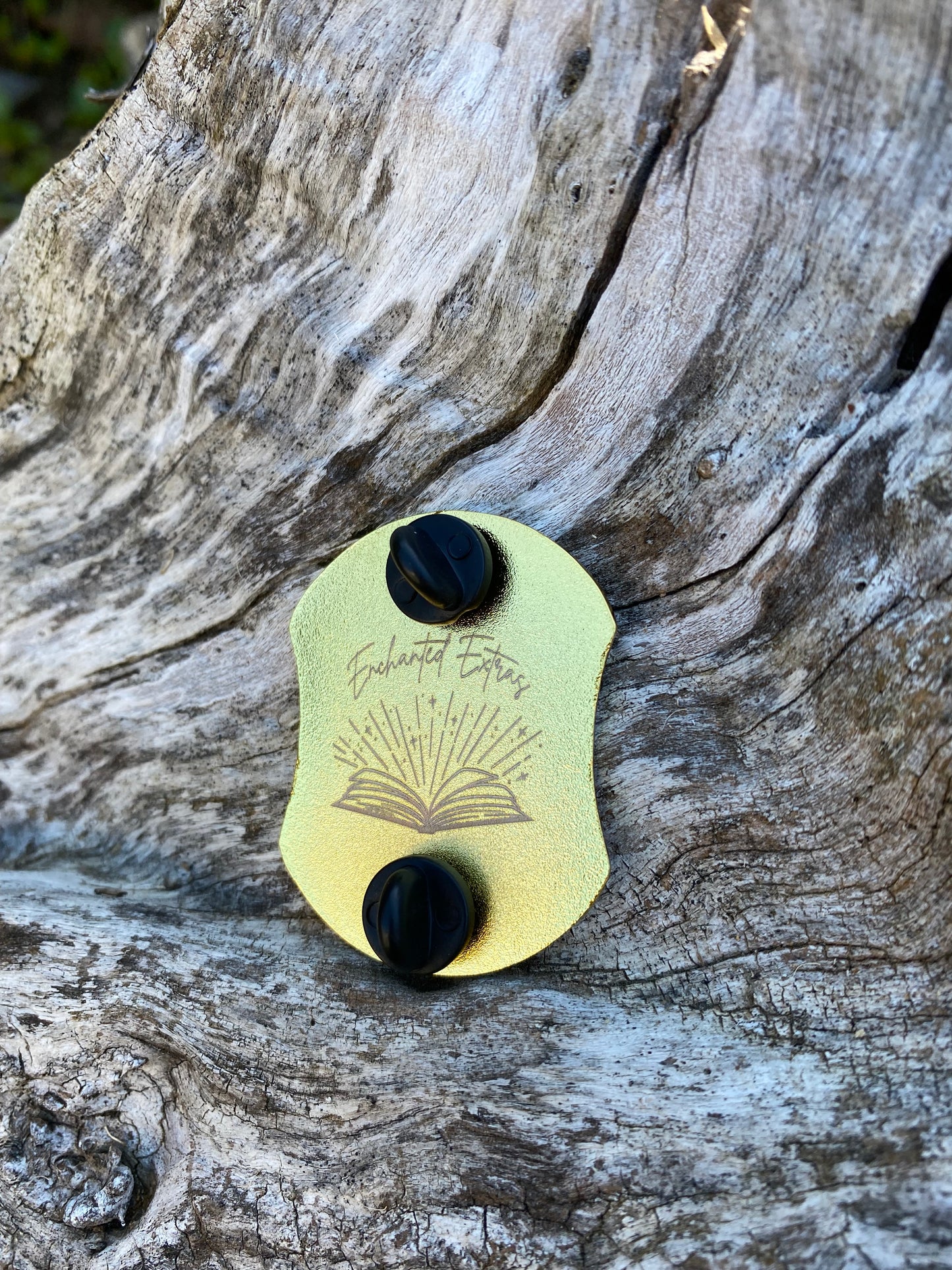 The Hunger Games District 4 Enamel Pin