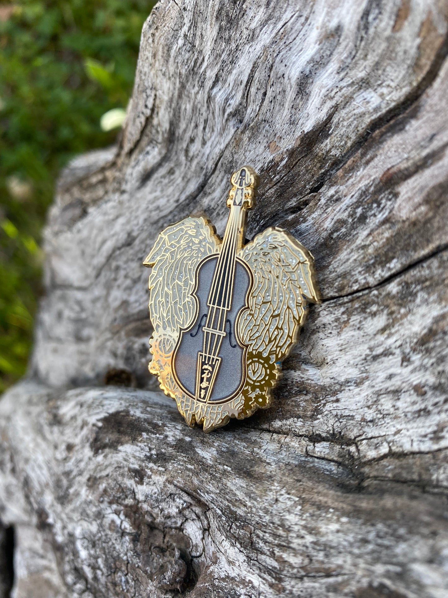 Jem's Violin Yin Fen Varient Tools of the Trade Enamel Pin