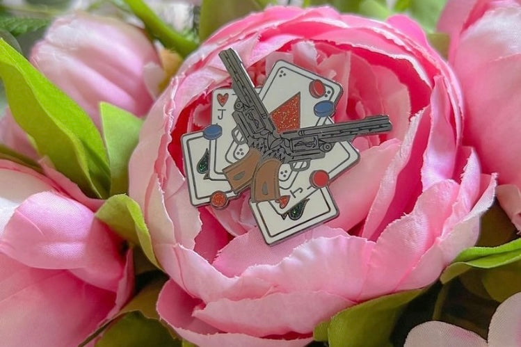 Jesper's Guns Six of Crows Enamel Pin