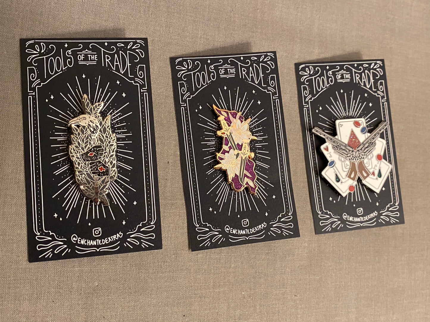 Inej Daggers Enamel Pins
