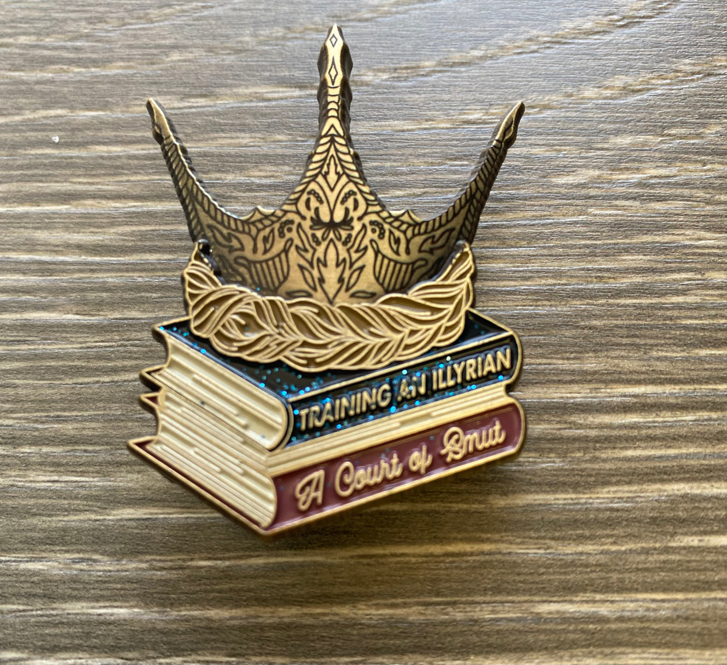 Nestas Crown 3D Enamel Pin SJM Merch Enamel Pin Gifts for Her Best Friend Gifts ACOTAR Pin Sarah J Maas Bookish Merch Reader Merch Bookish