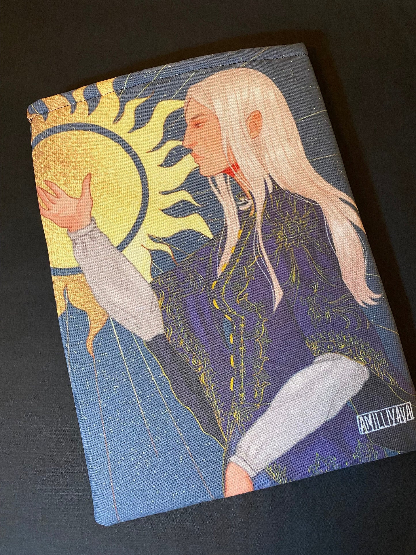 Medium Alina Sun Summoner Grishaverse Kefta Six of Crows Shadow and Bone Sun Book Sleeve